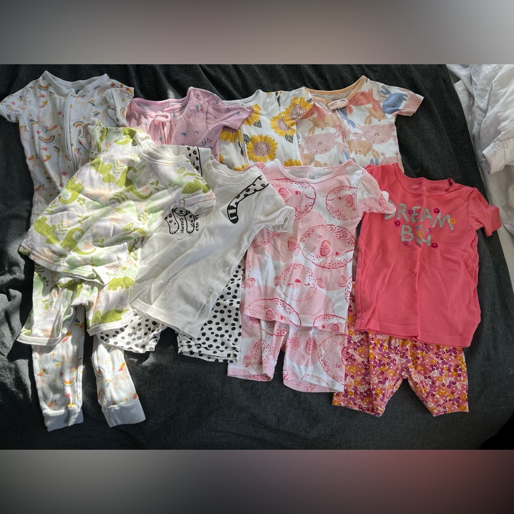 ❤️SOLD❤️4T summer PJ bundle